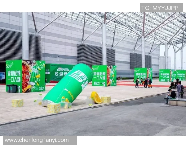 足球明星携手雪碧展现激情与活力引领年轻潮流新风尚 足球明星携手雪碧展现激情与活力引领年轻潮流新风尚